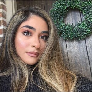 Meet your Posher, Coral